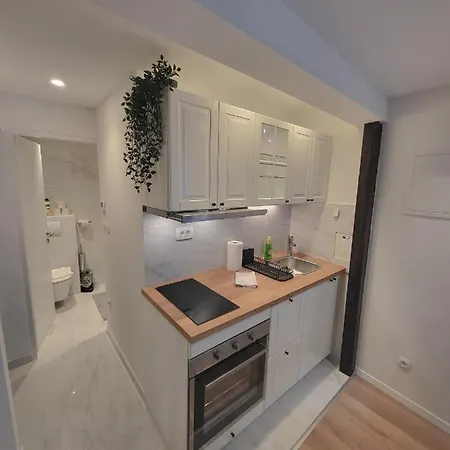 Mia Apartment *
